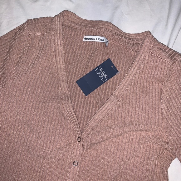 Abercrombie Long Sleeve Ribbed Sweater - Picture 2 of 5